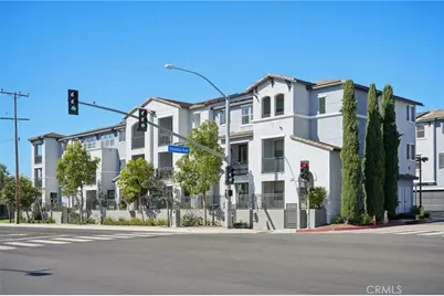 2997 E Pacific Coast Highway, Signal Hill, CA 90755 - Photo 4