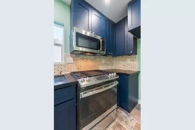 1680 S Rimpau Boulevard, Los Angeles, CA 90019 - Photo 10