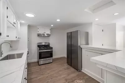 1226 S Dunsmuir, Los Angeles, CA 90019 - Photo 10