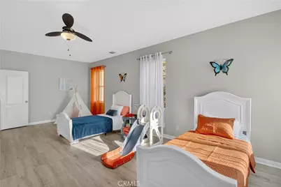 15614 Nahin, Canyon Country, CA 91387 - Photo 34