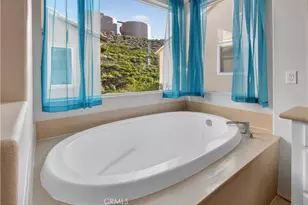 15614 Nahin, Canyon Country, CA 91387 - Photo 24