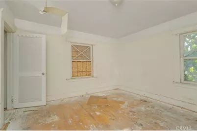 1970 S La Salle Avenue, Los Angeles, CA 90018 - Photo 16