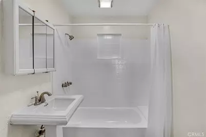 2947 West Blvd, Los Angeles, CA 90016 - Photo 12