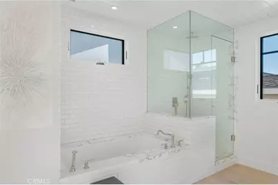 2407 Manhattan Ave, Manhattan Beach, CA 90266 - Photo 24