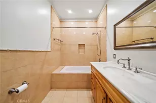 1220 E 40th Pl, Los Angeles, CA 90011 - Photo 26