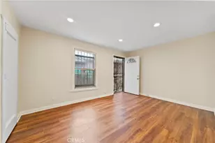 1220 E 40th Pl, Los Angeles, CA 90011 - Photo 22