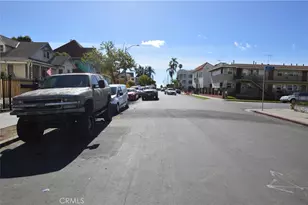 1324 Magnolia Ave, Los Angeles, CA 90006 - Photo 32