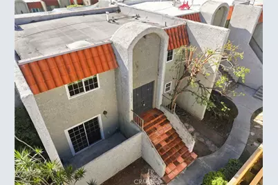 2275 Ohio, Signal Hill, CA 90755 - Photo 32