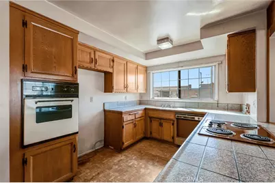 17123 S Orchard Avenue, Gardena, CA 90247 - Photo 12