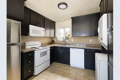 118 S Lucia, Redondo Beach, CA 90277 - Photo 2