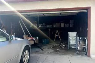 8715 S Van Ness, Inglewood, CA 90305 - Photo 6