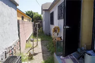 937 E 91st St, Los Angeles, CA 90002 - Photo 18