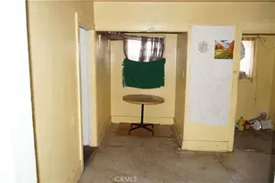 937 E 91st St, Los Angeles, CA 90002 - Photo 6
