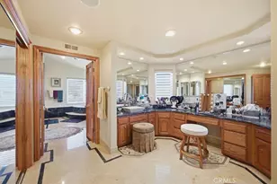 2 Avenida De Olma, Rancho Palos Verdes, CA 90275 - Photo 10