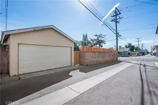 10725 S 8th Ave, Inglewood, CA 90303 - Photo 40