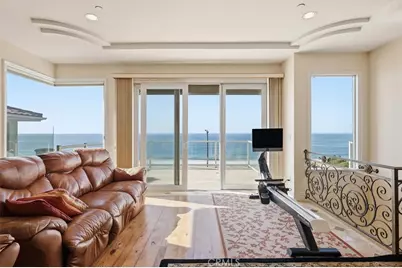 814 Esplanade #A, Redondo Beach, CA 90277 - Photo 2