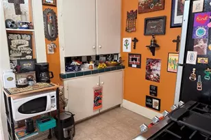 782 W 14th St, San Pedro, CA 90731 - Photo 8