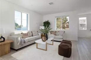 121 E 223rd St, Carson, CA 90745 - Photo 4