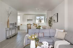 121 E 223rd St, Carson, CA 90745 - Photo 2