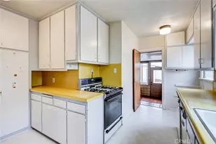 222 Avenue D, Redondo Beach, CA 90277 - Photo 10