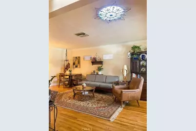 17451 Tulsa, Granada Hills, CA 91344 - Photo 4