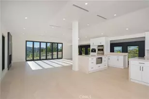 18827 Edleen Dr, Tarzana, CA 91356 - Photo 58