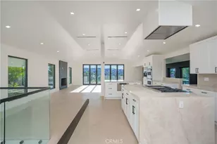 18827 Edleen Dr, Tarzana, CA 91356 - Photo 60