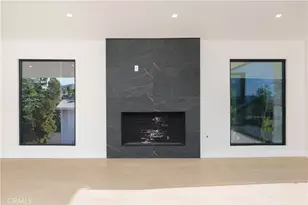 18827 Edleen Dr, Tarzana, CA 91356 - Photo 52