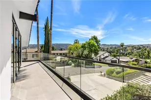18827 Edleen Dr, Tarzana, CA 91356 - Photo 46
