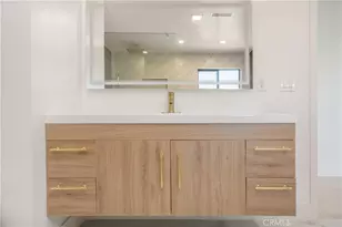 18827 Edleen Dr, Tarzana, CA 91356 - Photo 64