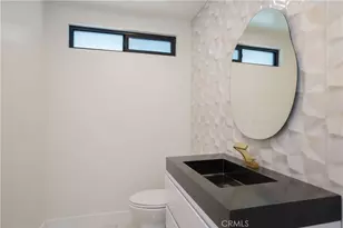 18827 Edleen Dr, Tarzana, CA 91356 - Photo 62