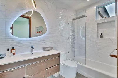 719 1st Place, Hermosa Beach, CA 90254 - Photo 14