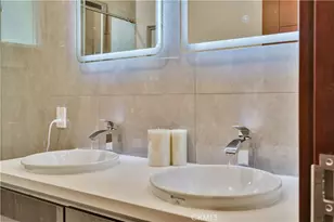 719 1st Pl, Hermosa Beach, CA 90254 - Photo 40