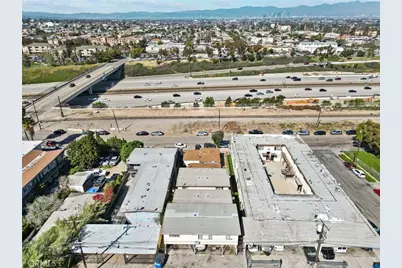 1108 W 117th, Los Angeles, CA 90044 - Photo 12