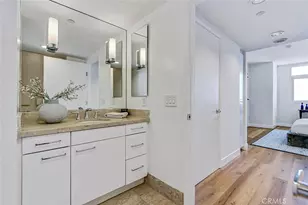 13600 Marina Pointe Dr, Marina del Rey, CA 90292 - Photo 32