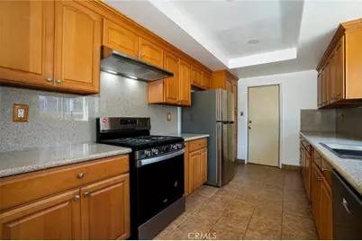 11925 Truro Avenue, Hawthorne, CA 90250 - Photo 22