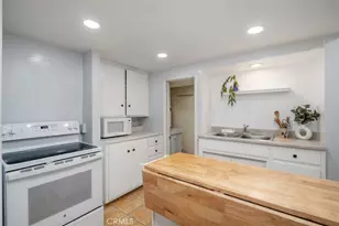 832 Cypress Ave, Hermosa Beach, CA 90254 - Photo 10