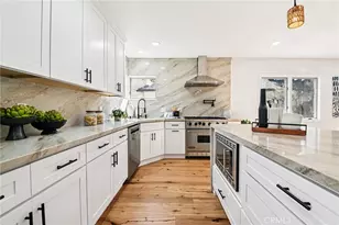 8454 Naylor Ave, Los Angeles, CA 90045 - Photo 18