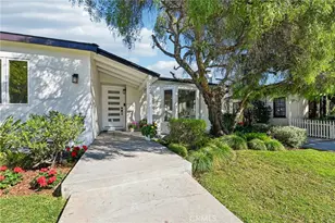 8454 Naylor Ave, Los Angeles, CA 90045 - Photo 2