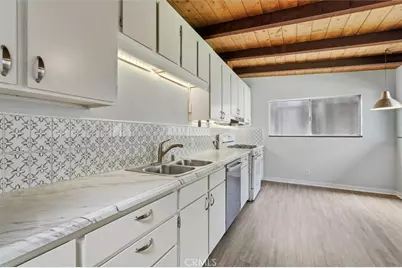 1320 Curtis, Manhattan Beach, CA 90266 - Photo 10