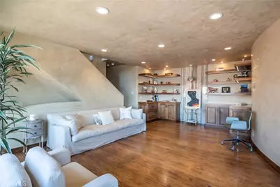 221 30th Street, Manhattan Beach, CA 90266 - Photo 14