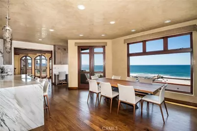221 30th Street, Manhattan Beach, CA 90266 - Photo 2