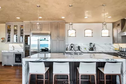 221 30th Street, Manhattan Beach, CA 90266 - Photo 4
