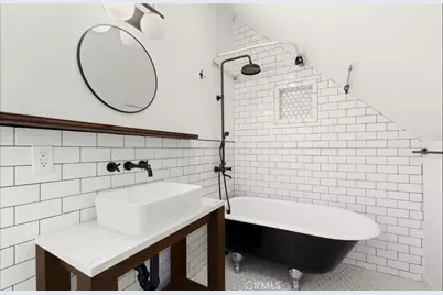 242 W 17th Street, San Pedro, CA 90731 - Photo 54
