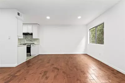 1045 N Kings Road #105, West Hollywood, CA 90069 - Photo 4