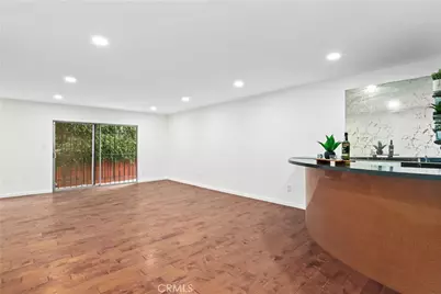 1045 N Kings Road #105, West Hollywood, CA 90069 - Photo 2