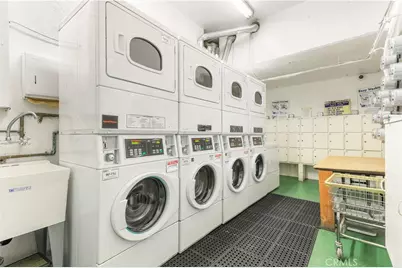 1045 N Kings Road #105, West Hollywood, CA 90069 - Photo 30