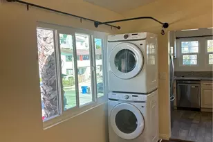 12066 Lamanda St, Los Angeles, CA 90066 - Photo 38