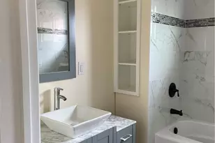 12066 Lamanda St, Los Angeles, CA 90066 - Photo 26