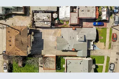 162 W 65th Street, Los Angeles, CA 90003 - Photo 4